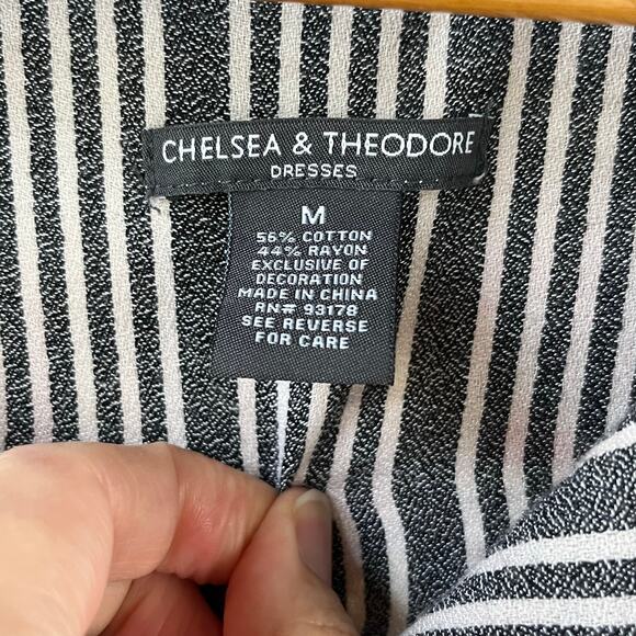 Chelsea & Theodore Women's Grey Striped Embroidered Boho Mini Dress Size M - Picture 7 of 8